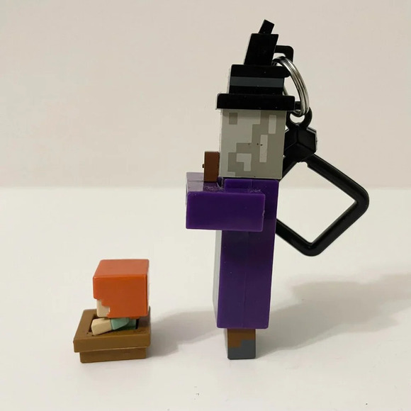 Minecraft Witch Keychain Hanger and Mini Figure Alex with Boat - Picture 2 of 15